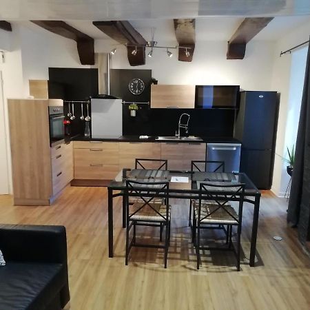 Charmant Appartement Plein Centre Auray Εξωτερικό φωτογραφία