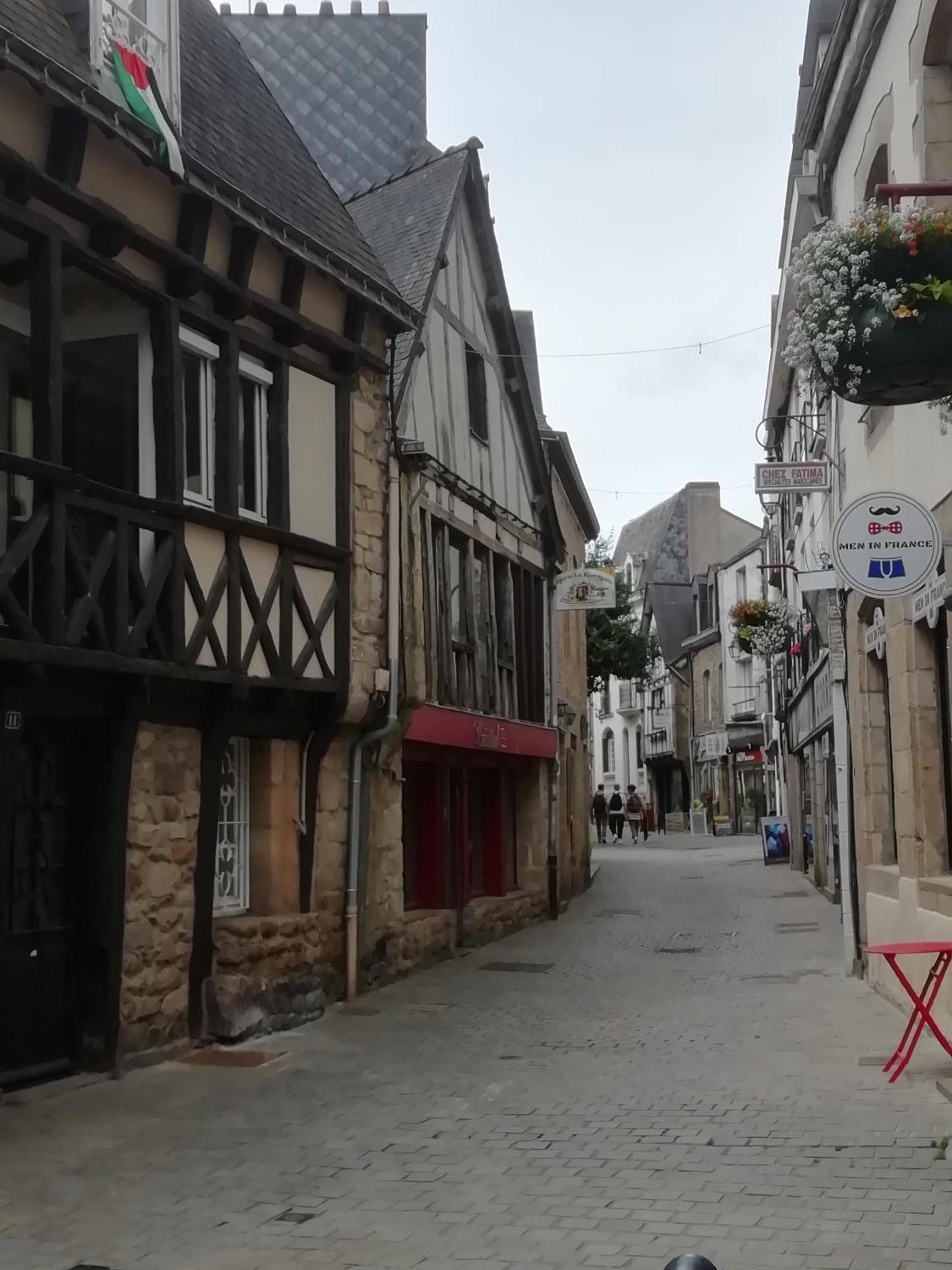 Charmant Appartement Plein Centre Auray Εξωτερικό φωτογραφία